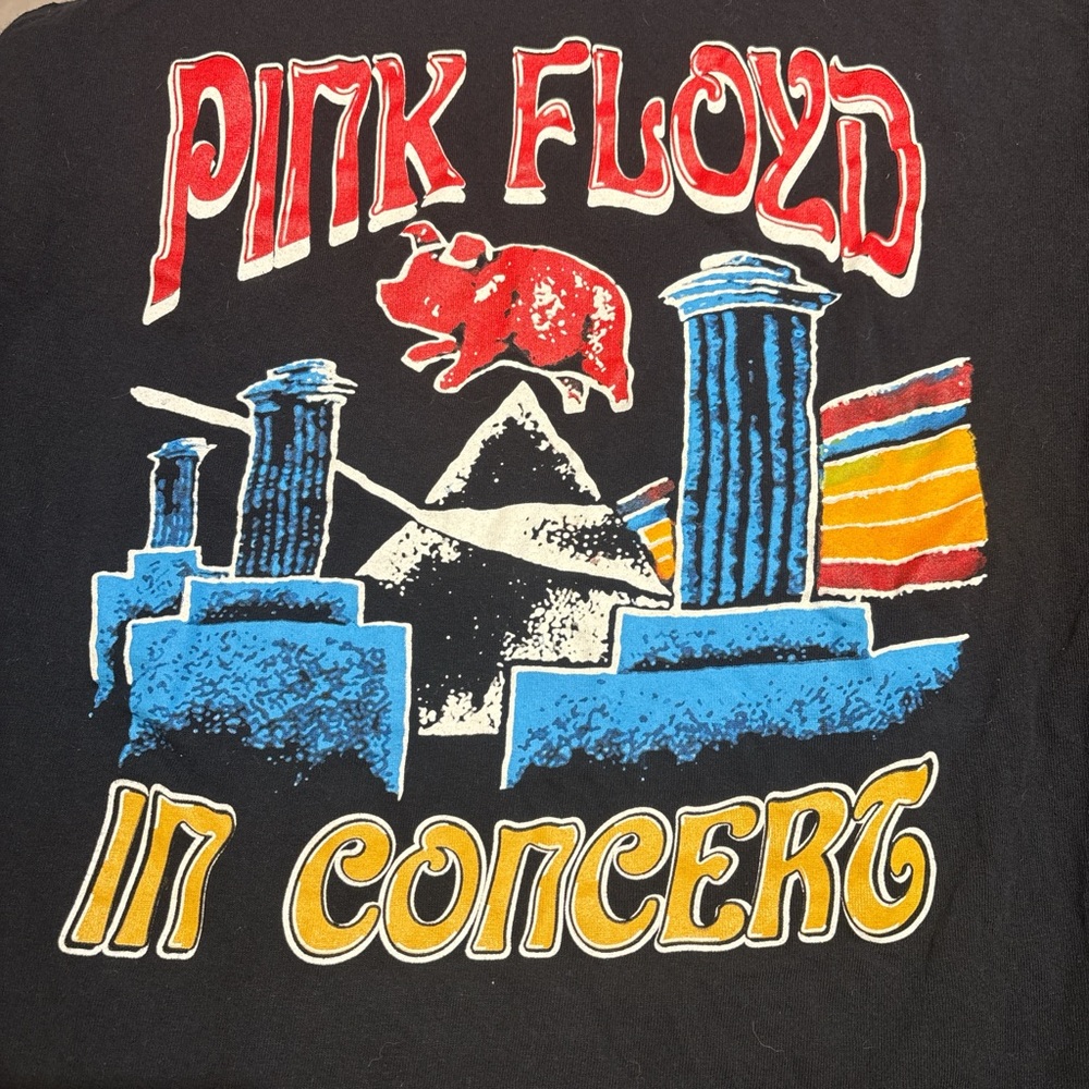 Pink Floyd In Concert Graphic Tee with Red and Blue